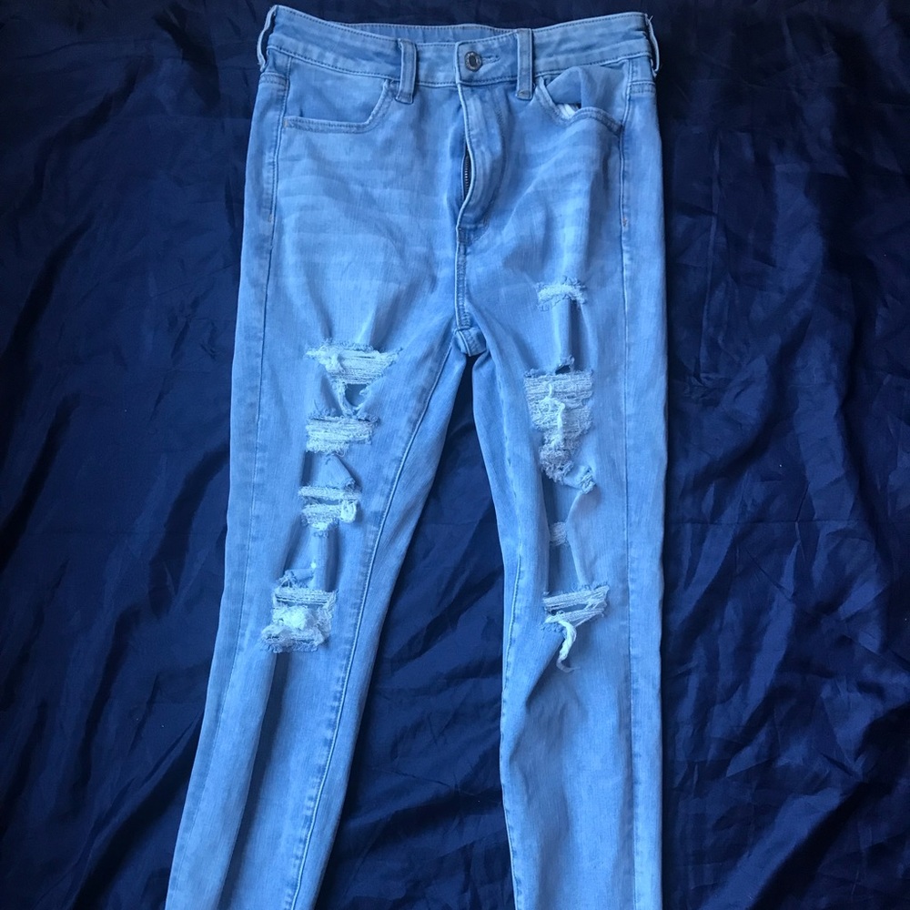 American Eagle Loose Fitted Ripped Jeans